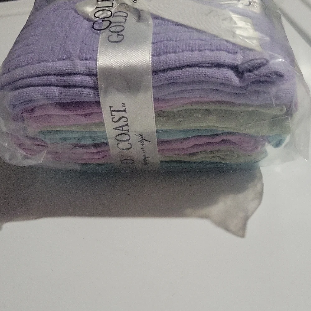 Gold Coast Multicolored Towel Set